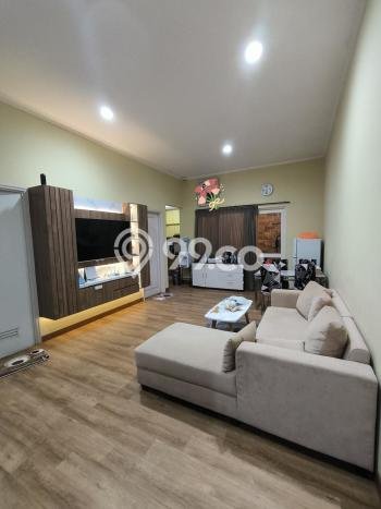 Jarang Ada! Rumah Kontrakan 3 Kamar Nyaman Siap Huni Suvarna Sutera Jarang Ada! Rumah Kontrakan 3 Kamar Nyaman Siap Huni Suvarna Sutera