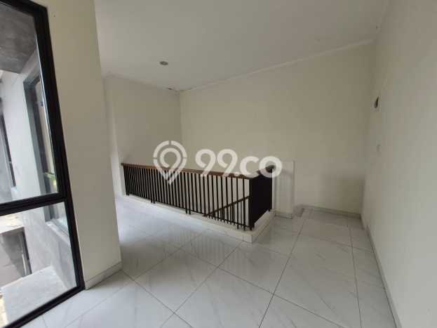Rumah sewa siap pakai 4 Kamar Tidur di Suvarna Sutera, Tangerang Rumah sewa siap pakai 4 Kamar Tidur di Suvarna Sutera, Tangerang