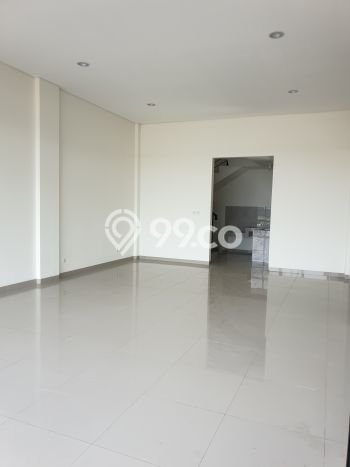 AREA PREMIUM! Ruko For Rent di , Luas 108m2m², Jalan Strategis AREA PREMIUM! Ruko For Rent di , Luas 108m2m², Jalan Strategis