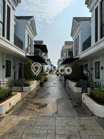 Rumah Modern 5 KT di Suvarna Sutera Tangerang Rumah Modern 5 KT di Suvarna Sutera Tangerang