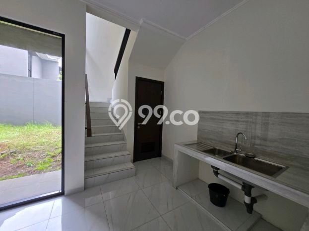 For Sale Hunian Rumah Terawat 3 Kamar di Suvarna Sutera, Tangerang For Sale Hunian Rumah Terawat 3 Kamar di Suvarna Sutera, Tangerang