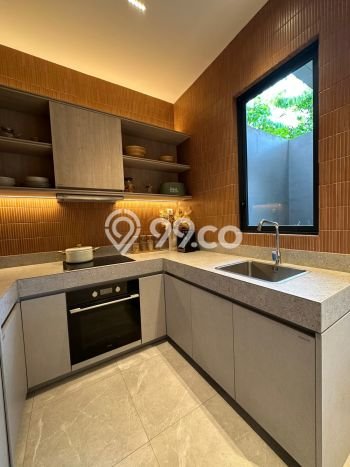 Rumah Luas Asri 3 KT Siap Pakai di Suvarna Sutera Tangerang Rumah Luas Asri 3 KT Siap Pakai di Suvarna Sutera Tangerang
