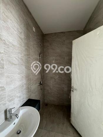 Rumah Modern 5 KT di Suvarna Sutera Tangerang Rumah Modern 5 KT di Suvarna Sutera Tangerang