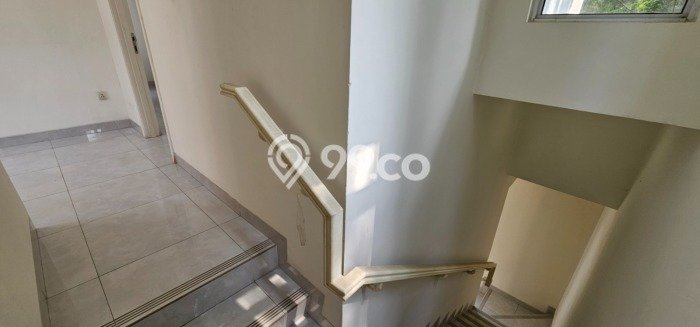 Rumah Modern 3 KT LT 125m2 di Suvarna Sutera Rumah Modern 3 KT LT 125m2 di Suvarna Sutera