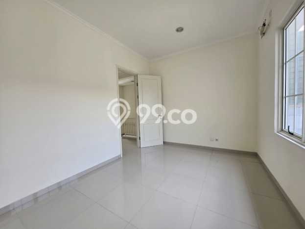 Rumah Minimalis 3 KT LT 180m2 di Suvarna Sutera Rumah Minimalis 3 KT LT 180m2 di Suvarna Sutera