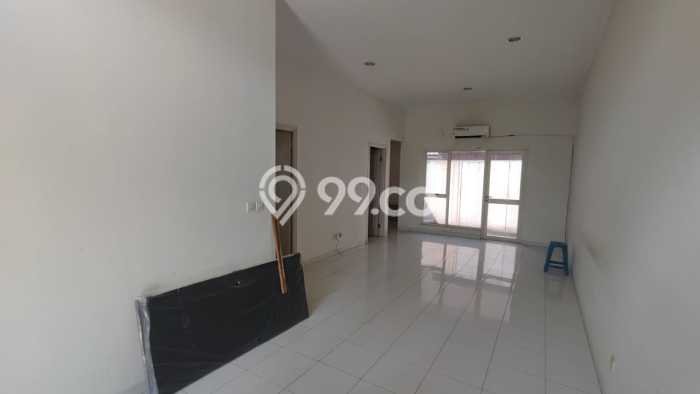 Hunian Nyaman Asri 2 KT Siap Pakai di Suvarna Sutera Tangerang Hunian Nyaman Asri 2 KT Siap Pakai di Suvarna Sutera Tangerang