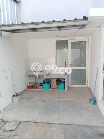 Rumah Modern 2 KT LT 102m2 di Suvarna Sutera Rumah Modern 2 KT LT 102m2 di Suvarna Sutera