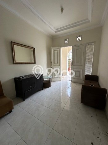Hot Offer Hunian Mewah Ideal dan Luas di Tenggilis Mejoyo, Surabaya Hot Offer Hunian Mewah Ideal dan Luas di Tenggilis Mejoyo, Surabaya