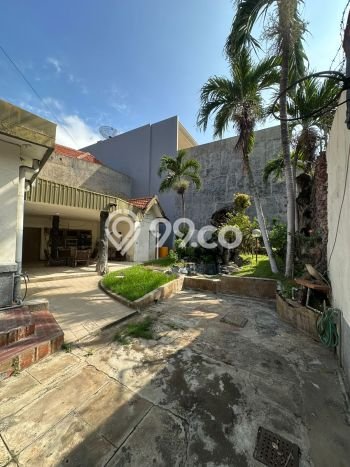 Siap Huni Rumah Mewah 3 Kamar di Genteng Dekat ke Mana Saja Siap Huni Rumah Mewah 3 Kamar di Genteng Dekat ke Mana Saja