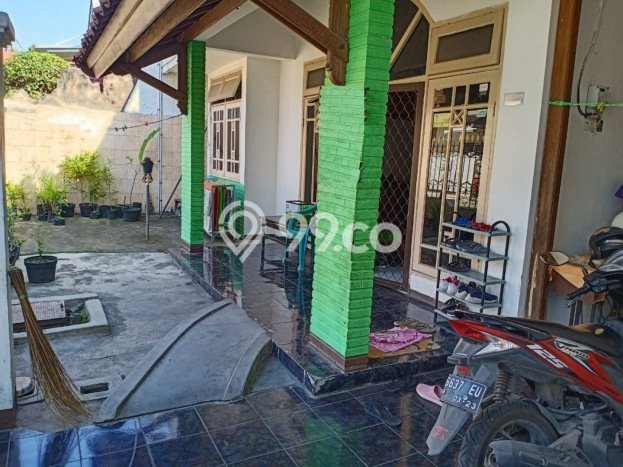 Rumah Siap Disurvey lokasi Rungkut, Surabaya, LT 175m2m² Bangunan 175m2m² Rumah Siap Disurvey lokasi Rungkut, Surabaya, LT 175m2m² Bangunan 175m2m²