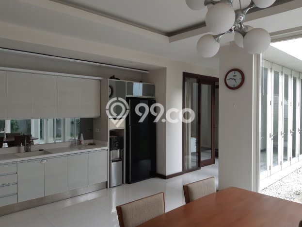 Hot Offer Hunian Premium Ideal dan Luas di Wiyung, Surabaya Hot Offer Hunian Premium Ideal dan Luas di Wiyung, Surabaya