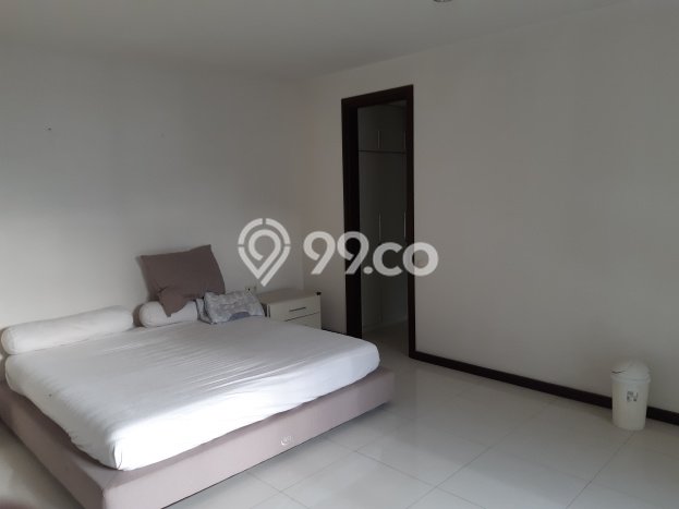Hot Offer Hunian Premium Ideal dan Luas di Wiyung, Surabaya Hot Offer Hunian Premium Ideal dan Luas di Wiyung, Surabaya