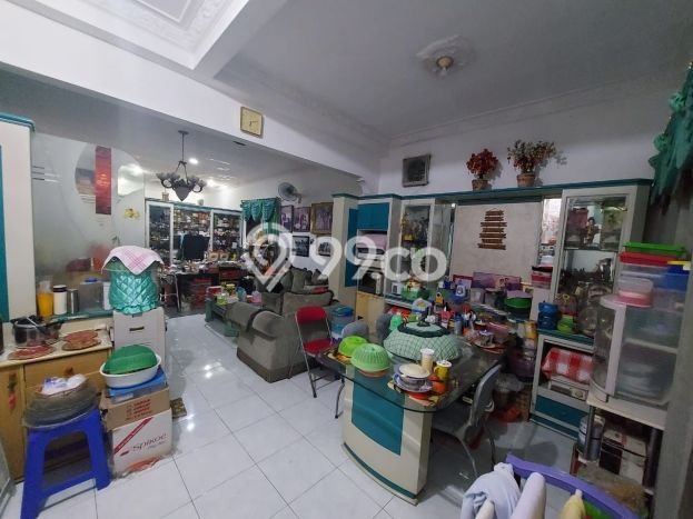 JUAL CEPAT! Rumah Ready Stock Area Strategis Waru, LT 240m2m² LB 290m2m² JUAL CEPAT! Rumah Ready Stock Area Strategis Waru, LT 240m2m² LB 290m2m²