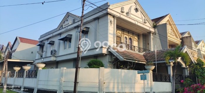 Jual Rumah Luas Megah Dengan View Cantik di Wonorejo, Surabaya Jual Rumah Luas Megah Dengan View Cantik di Wonorejo, Surabaya
