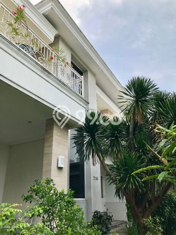 Dijual Rumah Premium dengan Fasilitas Sekitar Komplit di Dukuh Pakis, Surabaya Dijual Rumah Premium dengan Fasilitas Sekitar Komplit di Dukuh Pakis, Surabaya