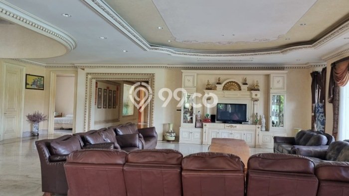 Jual Rumah Mewah Elegan Dengan View Cantik di Graha, Surabaya Jual Rumah Mewah Elegan Dengan View Cantik di Graha, Surabaya