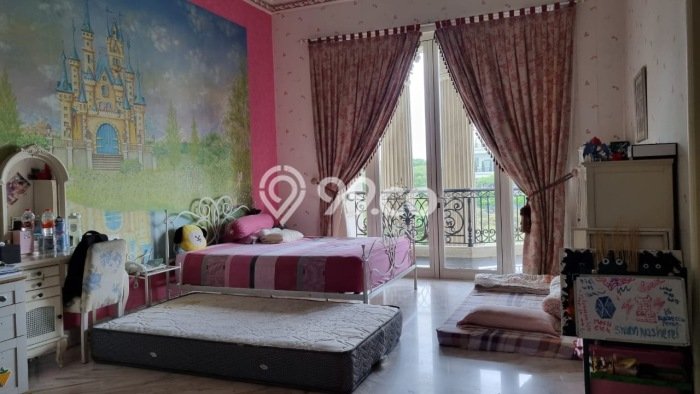 Dijual Rumah Premium dengan Fasilitas Sekitar Komplit di Dukuh Pakis, Surabaya Dijual Rumah Premium dengan Fasilitas Sekitar Komplit di Dukuh Pakis, Surabaya