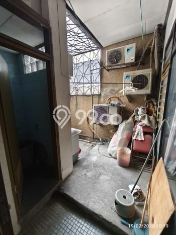 Hunian Cantik Minimalis Lb 195m2 di Gubeng, Surabaya Hunian Cantik Minimalis Lb 195m2 di Gubeng, Surabaya
