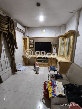 Hunian Cantik Minimalis Lb 195m2 di Gubeng, Surabaya Hunian Cantik Minimalis Lb 195m2 di Gubeng, Surabaya