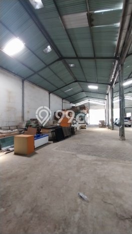 Lokasi Strategis! Dijual Gudang Bisnis di Tandes, Surabaya Kondisi Baik Lokasi Strategis! Dijual Gudang Bisnis di Tandes, Surabaya Kondisi Baik