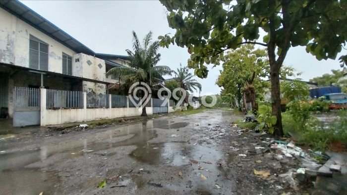 Unit Gudang Dijual di Kebomas Gresik Luas Tanah 3770m2, Luas Bangunan 3024m2 Unit Gudang Dijual di Kebomas Gresik Luas Tanah 3770m2, Luas Bangunan 3024m2