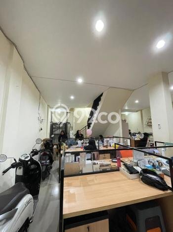 Unit Ruko Dijual di Tambaksari Surabaya Luas Bangunan 180m2 Unit Ruko Dijual di Tambaksari Surabaya Luas Bangunan 180m2