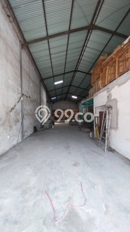 Lokasi Strategis! Dijual Gudang Bisnis di Tandes, Surabaya Kondisi Baik Lokasi Strategis! Dijual Gudang Bisnis di Tandes, Surabaya Kondisi Baik