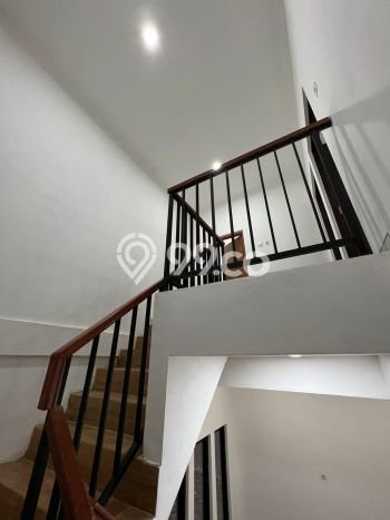 Rumah Eksklusif lokasi BSD Nusaloka, Tangerang, Luas 135m² Bangunan 200m² Rumah Eksklusif lokasi BSD Nusaloka, Tangerang, Luas 135m² Bangunan 200m²