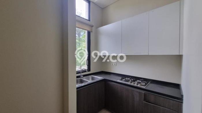 DIJUAL CEPAT! Rumah Minimalis di BSD, Tangerang, LT 180m² LB 242m² NEGO! DIJUAL CEPAT! Rumah Minimalis di BSD, Tangerang, LT 180m² LB 242m² NEGO!