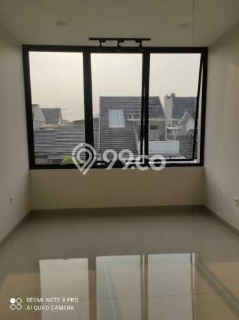Rumah Minimalis di BSD Nusaloka, Tangerang, Luas 98m² Bangunan 105m² Rumah Minimalis di BSD Nusaloka, Tangerang, Luas 98m² Bangunan 105m²