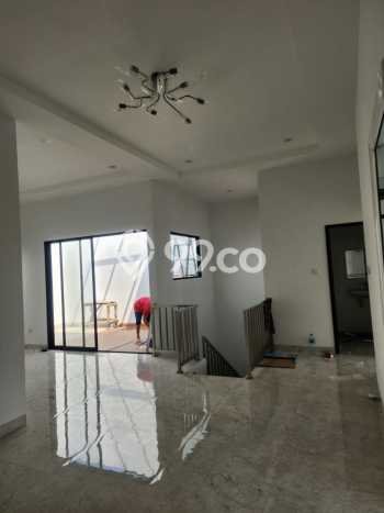 Kesempatan Investasi LT 180m² / LB 288m² di Lokasi Strategis BSD Nusaloka, Tangerang Kesempatan Investasi LT 180m² / LB 288m² di Lokasi Strategis BSD Nusaloka, Tangerang
