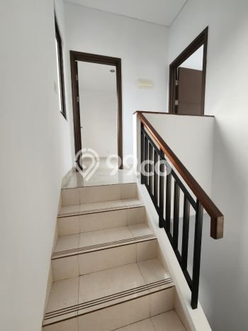 Dijual Hunian Rumah Nyaman 3 Kamar di BSD Nusaloka, Tangerang Dijual Hunian Rumah Nyaman 3 Kamar di BSD Nusaloka, Tangerang