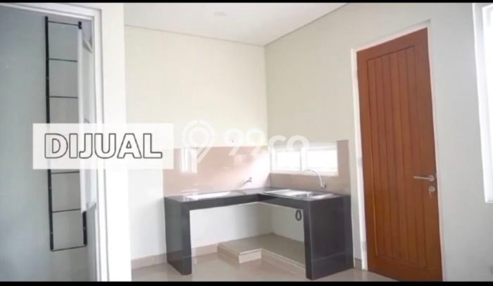 Dijual Rumah Strategis Bagus Punya 4 KT di Godean Sleman - Dijual Rumah Strategis Bagus Punya 4 KT di Godean Sleman -