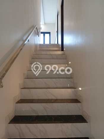 Rumah Luxury Modern Siap Huni di Radio Dalam Jakarta Selatan Rumah Luxury Modern Siap Huni di Radio Dalam Jakarta Selatan