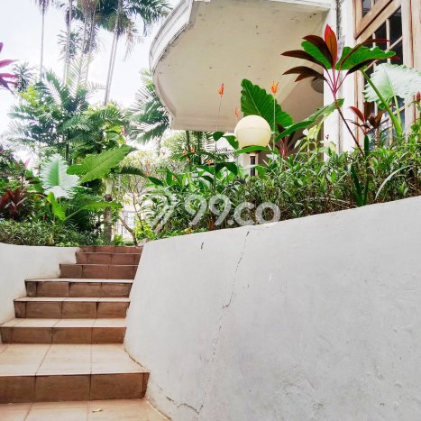 For Sale! Luxury House LT 682m2 Desain Modern di Pondok Indah For Sale! Luxury House LT 682m2 Desain Modern di Pondok Indah