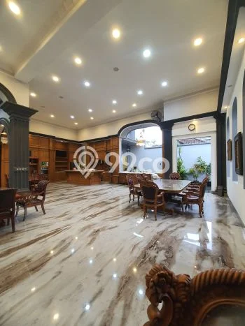 Jual Rumah Mewah Elegan Dengan View Eksklusif di Sentul City, Bogor Jual Rumah Mewah Elegan Dengan View Eksklusif di Sentul City, Bogor