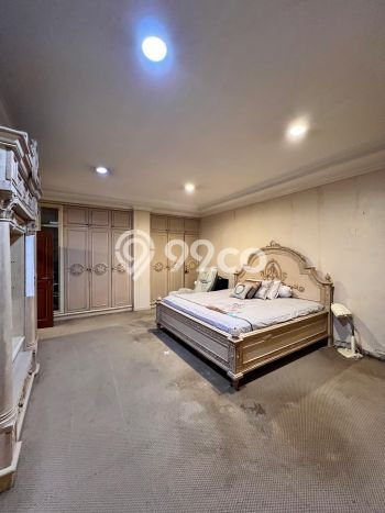 Dijual Rumah Luas Elegan Dengan View Cantik di Mega Kuningan, Jakarta Selatan Dijual Rumah Luas Elegan Dengan View Cantik di Mega Kuningan, Jakarta Selatan