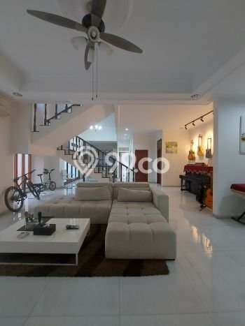 Best Deal Hunian Premium Ideal dan Luas di Kebayoran Lama, Jakarta Selatan Best Deal Hunian Premium Ideal dan Luas di Kebayoran Lama, Jakarta Selatan