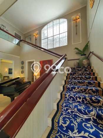 Rumah Elit Modern Tanpa Renovasi di Permata Hijau Jakarta Selatan Rumah Elit Modern Tanpa Renovasi di Permata Hijau Jakarta Selatan