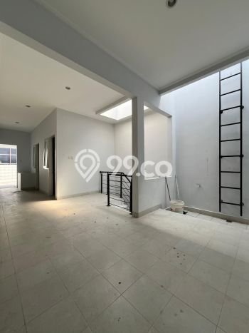 Rumah Elit LB 400m2 Siap Huni Desain Elegan di Veteran, Jakarta Selatan Rumah Elit LB 400m2 Siap Huni Desain Elegan di Veteran, Jakarta Selatan
