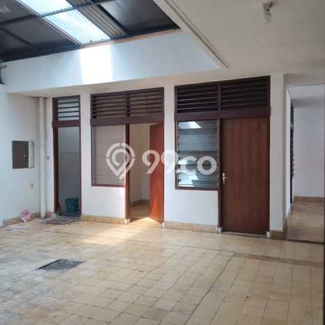 Disewakan Hunian Konsep Minimalis di Cilandak Jakarta Selatan dengan 6 Kamar Disewakan Hunian Konsep Minimalis di Cilandak Jakarta Selatan dengan 6 Kamar