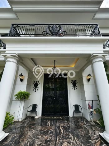 Rumah Elit Modern Tanpa Renovasi di Pondok Indah Jakarta Selatan Rumah Elit Modern Tanpa Renovasi di Pondok Indah Jakarta Selatan