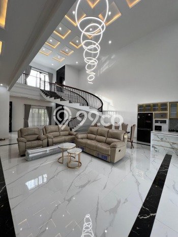 Ready to Use! Premium House LT 406m2 Desain Elegan di Pondok Indah Ready to Use! Premium House LT 406m2 Desain Elegan di Pondok Indah