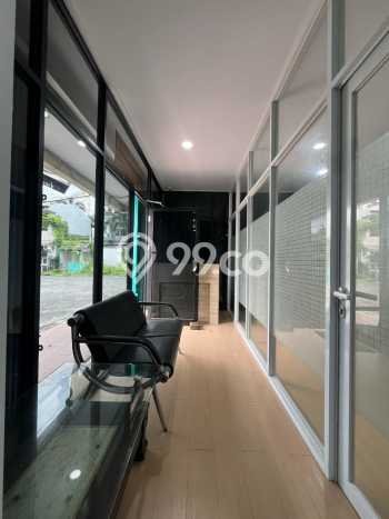 Ruko Premium Kawasan Kedoya, Luas 118m², Area Komersial, Berkembang Ruko Premium Kawasan Kedoya, Luas 118m², Area Komersial, Berkembang