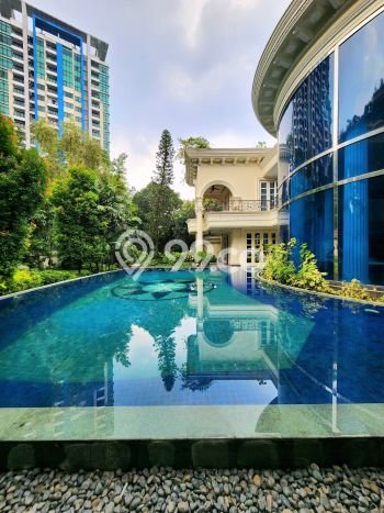 Hunian Elit LB 2700m2 Siap Pakai Desain Elegan di Pondok Indah, Jakarta Selatan Hunian Elit LB 2700m2 Siap Pakai Desain Elegan di Pondok Indah, Jakarta Selatan