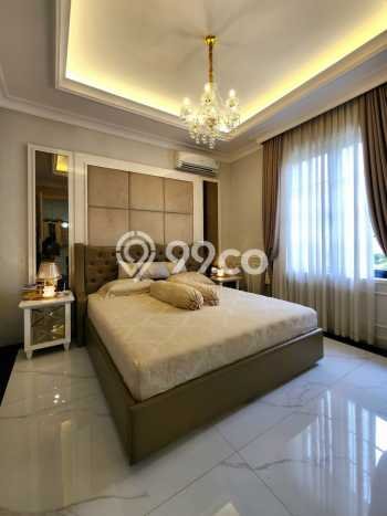 Jual Rumah Mewah Megah Dengan View Eksklusif di Pondok Indah, Jakarta Selatan Jual Rumah Mewah Megah Dengan View Eksklusif di Pondok Indah, Jakarta Selatan