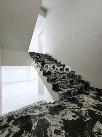 Kantor Premium Kawasan Menteng, Luas 3500m2m², Lokasi Jalan Utama Kantor Premium Kawasan Menteng, Luas 3500m2m², Lokasi Jalan Utama