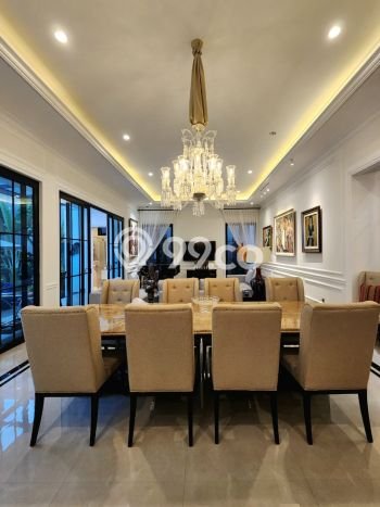 Dijual Hunian Mewah dengan Fasilitas Sekitar Lengkap di Kebayoran Lama, Jakarta Selatan Dijual Hunian Mewah dengan Fasilitas Sekitar Lengkap di Kebayoran Lama, Jakarta Selatan