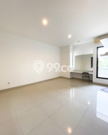 Dijual Rumah Luas Elegan Dengan View Cantik di Cipete, Jakarta Selatan Dijual Rumah Luas Elegan Dengan View Cantik di Cipete, Jakarta Selatan