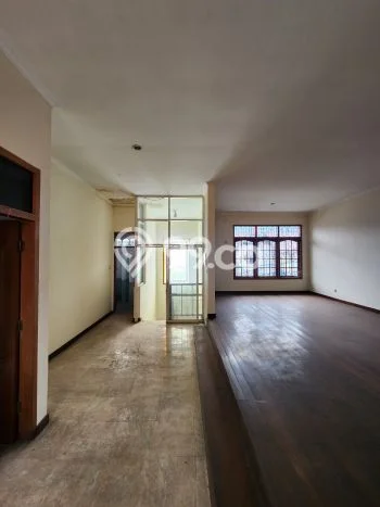 For Sale! Luxury House LT 291m2 Desain Modern di Pegangsaan For Sale! Luxury House LT 291m2 Desain Modern di Pegangsaan